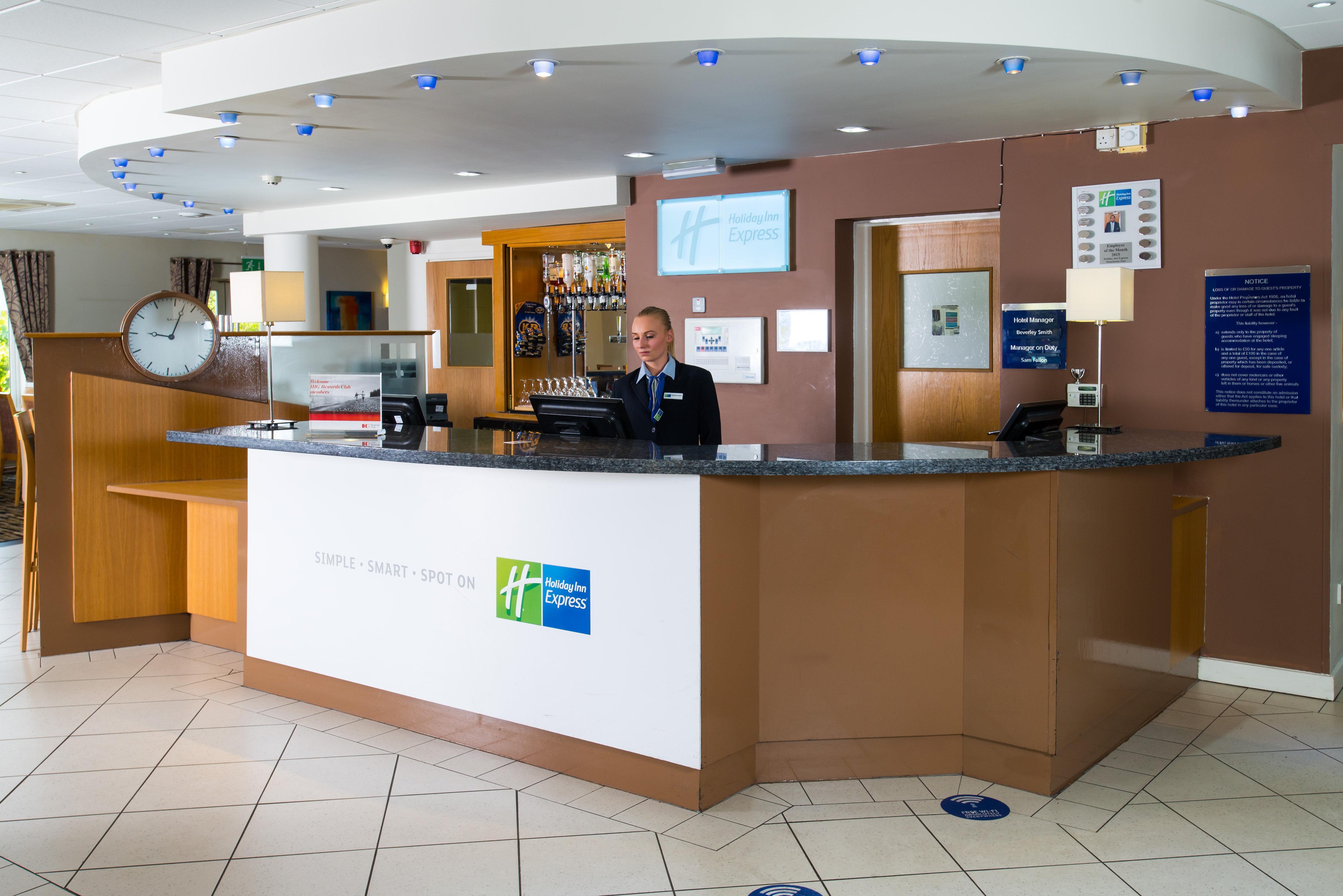 Holiday Inn Express Manchester East, An Ihg Hotel Экстерьер фото