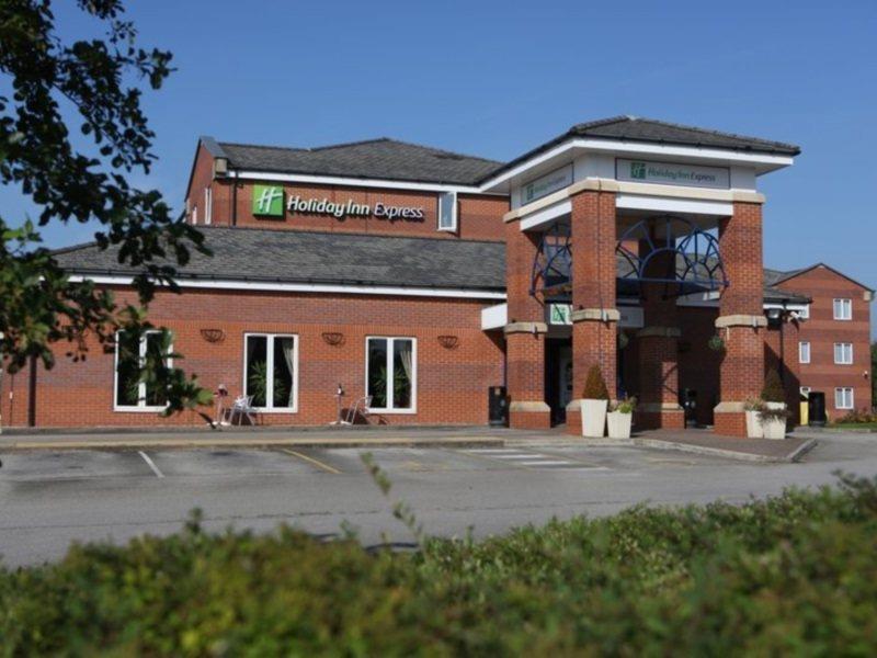 Holiday Inn Express Manchester East, An Ihg Hotel Экстерьер фото