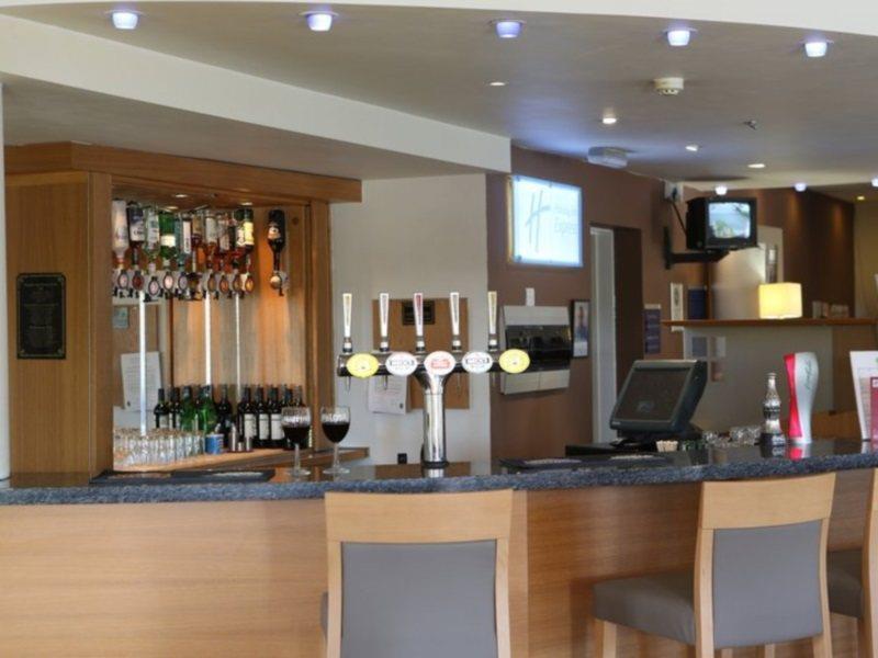 Holiday Inn Express Manchester East, An Ihg Hotel Экстерьер фото