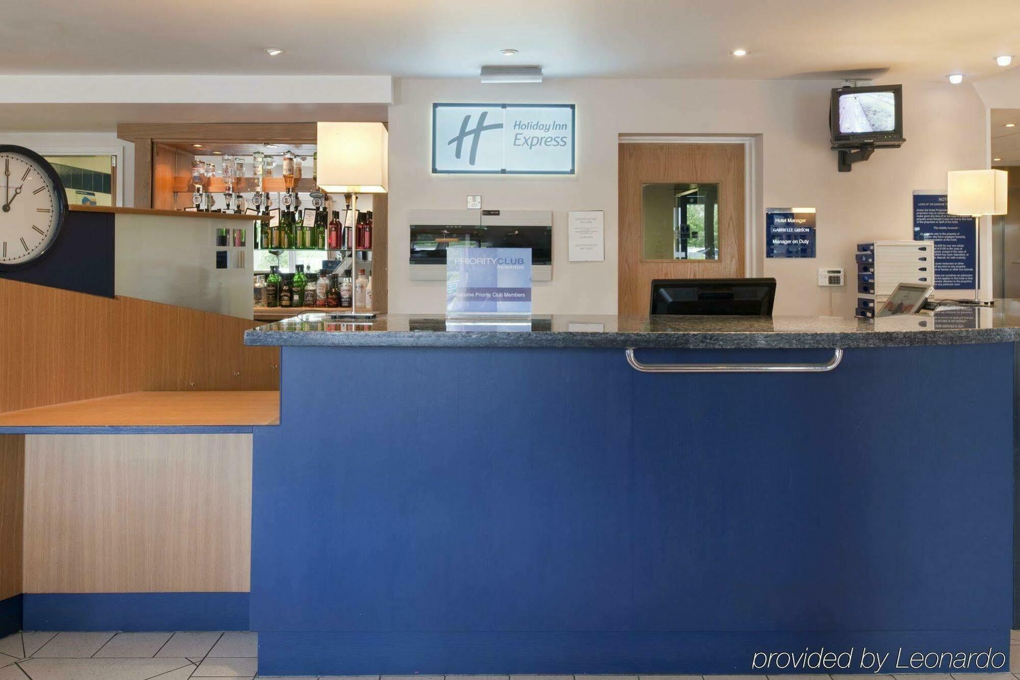 Holiday Inn Express Manchester East, An Ihg Hotel Интерьер фото